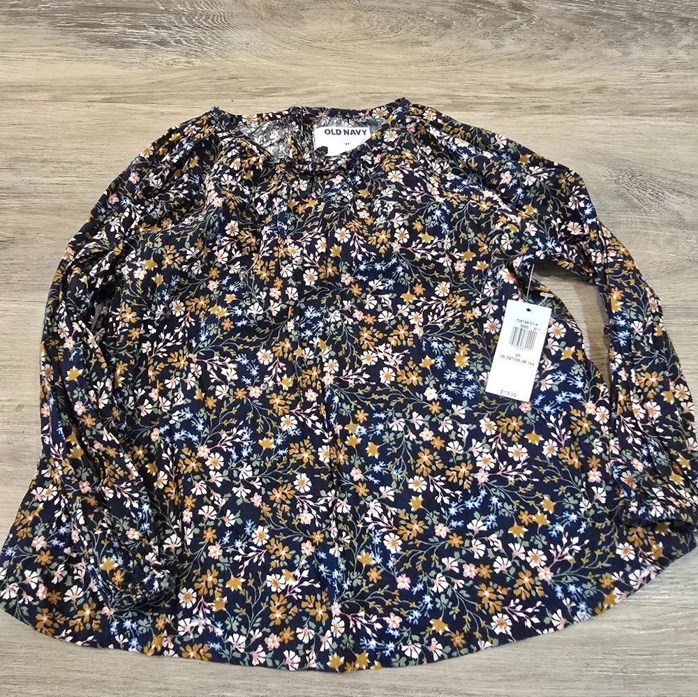 Old Navy New With Tags Blouse‎